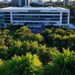 Edifício da Caesb em Brasília, representando divulgação de resultados de concurso para cargos de nível médio no DF.