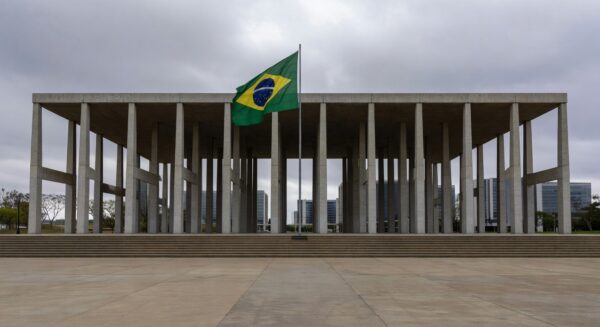 Fachada do Tribunal de Justiça do DF em Brasília, representando condenação em caso de chacina.