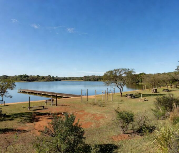 Cais do Lago no Paranoá com áreas para esportes e lazer gratuitos