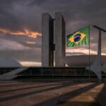 Sala vazia no Congresso Nacional em Brasília representando debates sobre sucessão no MDB