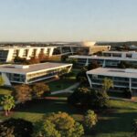Campus da UnDF em Brasília com arquitetura moderna