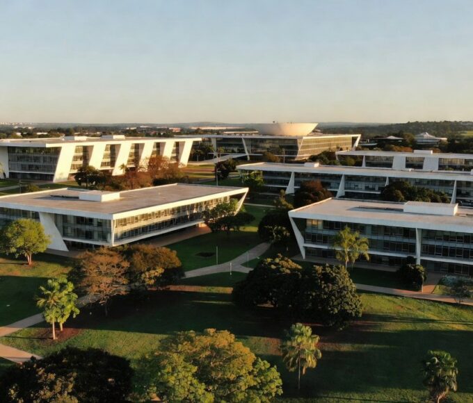Campus da UnDF em Brasília com arquitetura moderna