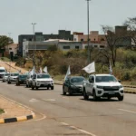 Carreata em Sobradinho com carros em procissão no Distrito Federal