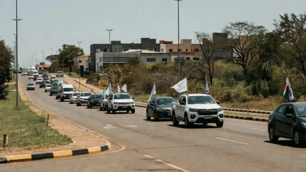 Carreata em Sobradinho com carros em procissão no Distrito Federal