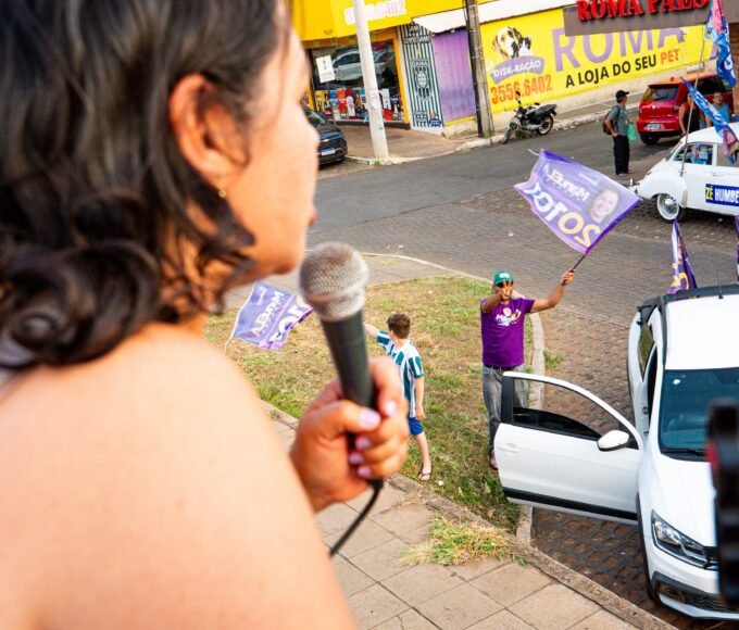 Manuela Andrade ganha apoio popular no Gama com propostas de revitalização de quadras
